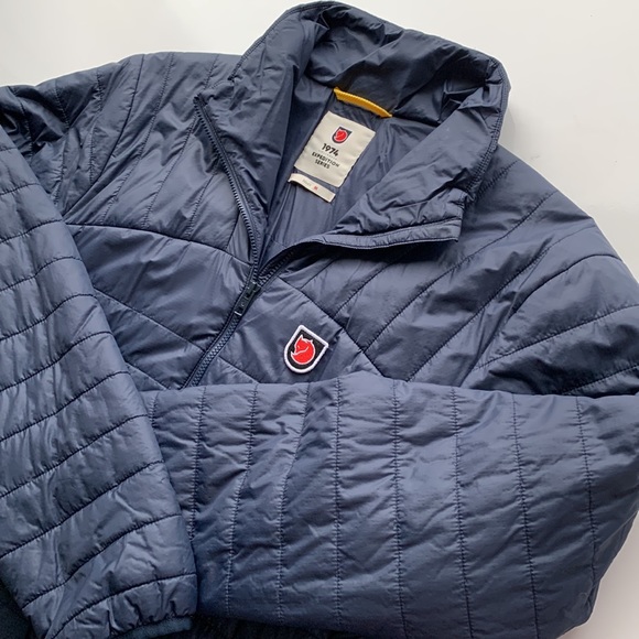 FjallRaven Expedition Series Lightweight Jacket - Picture 1 of 13